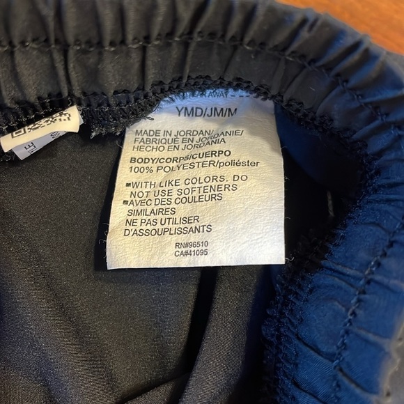 Under armour youth medium lightweight athletic shorts - Picture 3 of 7